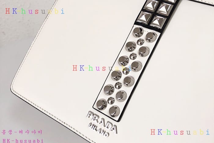 �ڹ̷��ޡ� ����� ���͵� �ΰ�  ����� PR 1BA179-2