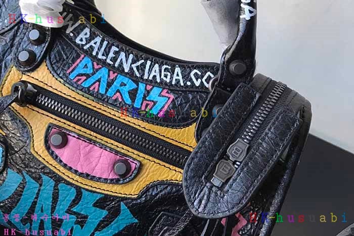 �ڹ̷��ޡ� �߷��þư� �̴� ��Ƽ�� BL 693S