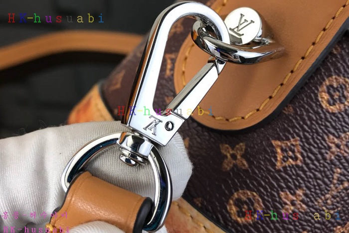 �ڹ̷��ޡ� ���̺��� ������ M52276