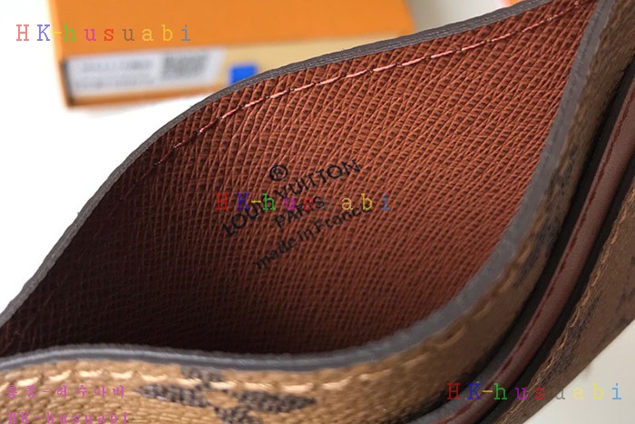 �ڹ̷��ޡ� ���̺��� ���� ī��Ȧ��  LV M62170-3