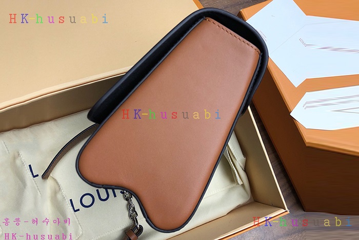 �ڹ̷��ޡ� ���̺��� Ʈ����Ʈ MM  M53801